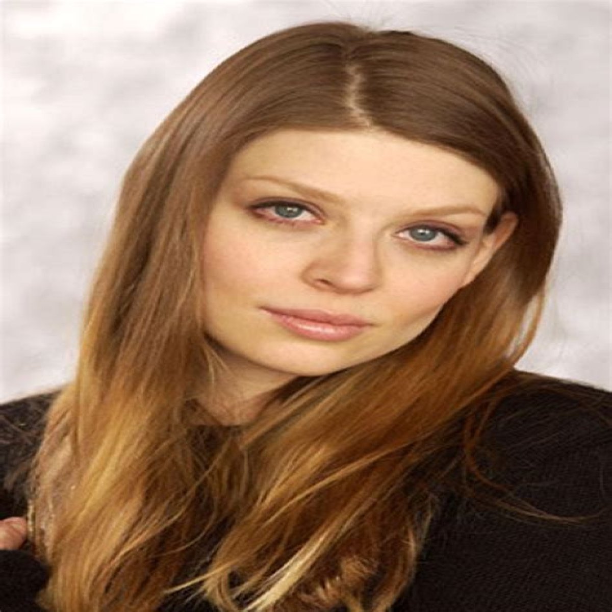 Amber Benson  Bio (Wiki) 
