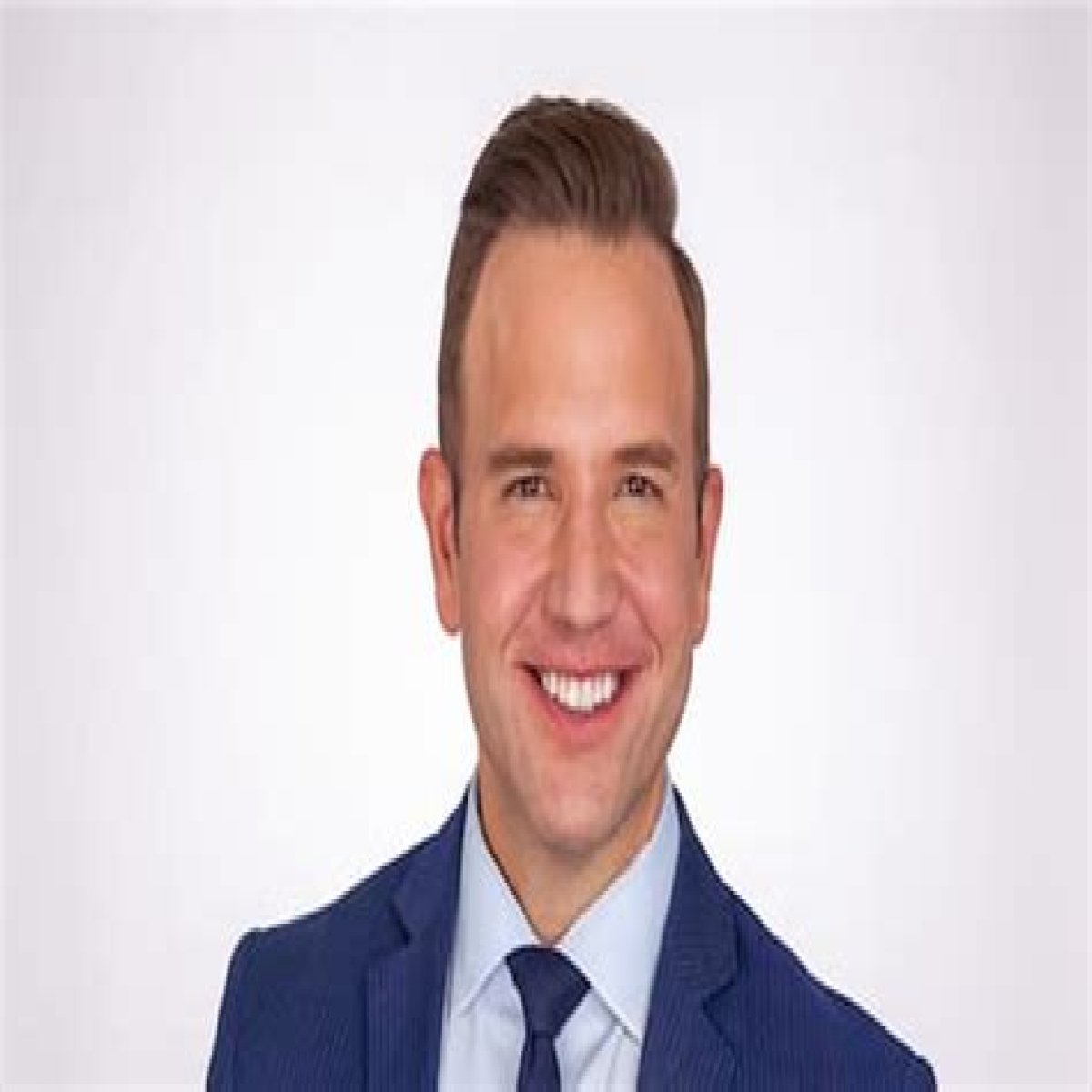 Ben Thompson WCNC Partner, Married, Bio, Wiki, Age, Salary, Net Worth