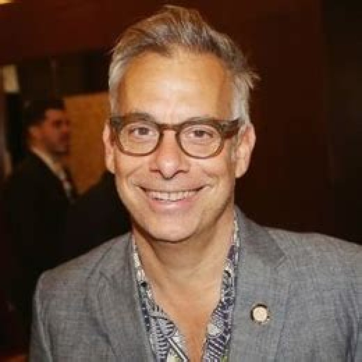Is Joe Mantello Gay? Age, Height, Net Worth