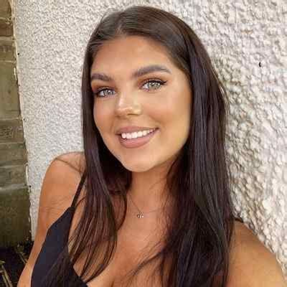 Sophie Clough - Bio, Age, Net Worth, Height, Career, Single, Facts